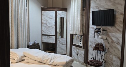 Hotel Sri Ram International. Room Type - Deluxe AC Room