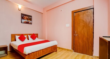 Hotel O Crown Square Room Type - Classic