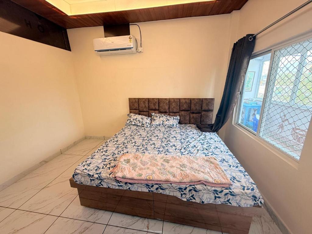 Shree Radha Madhav Homestay - Tap to explore photos