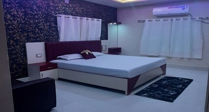 Pratiksha Guest House - The Novel Inn Room Type - Super Deluxe Room