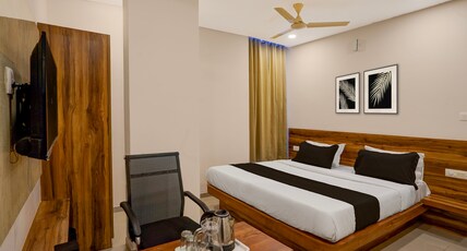Hotel O The Classic Crown Room Type - Classic