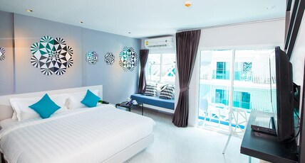 The Crib Patong Room Type - Deluxe Room