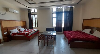 Hotel Ambika Room Type - Deluxe Family AC Room