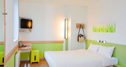 ibis budget Bordeaux Centre Bastide Room Type - A standard double bed