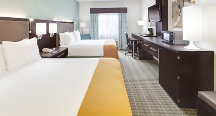 Holiday Inn Express Monticello, an IHG Hotel Room Type - 2 Queen Beds Standard Pool View