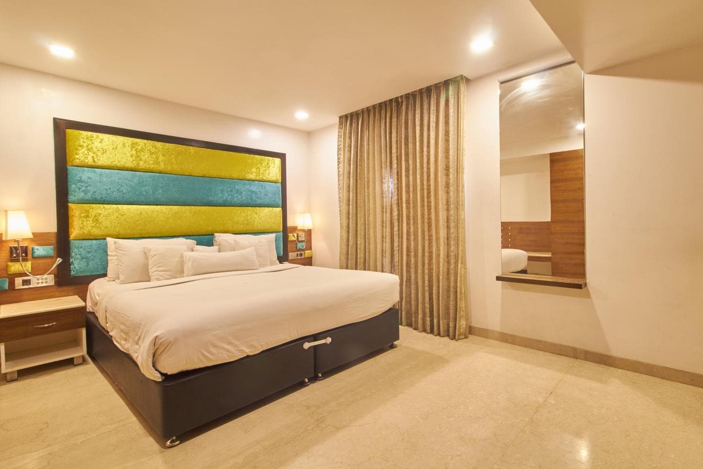 La Woods hotel (1Km from us consulate chennai) - Tap to explore photos