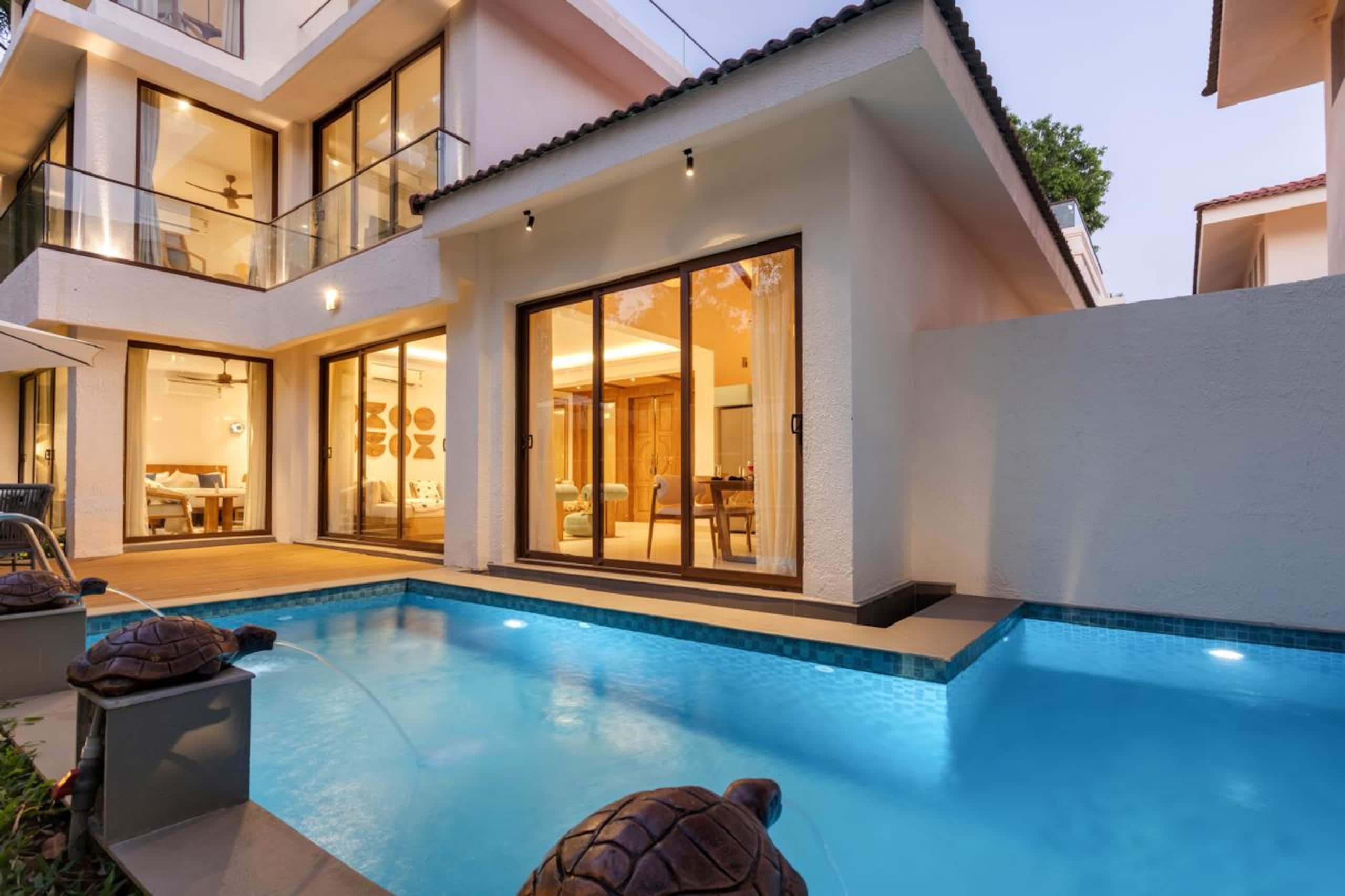 Lux 3BHK Villa W Pool Anjuna 5 mins to the beach - Tap to explore photos