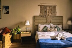 The Olive Nook | Designer Studio