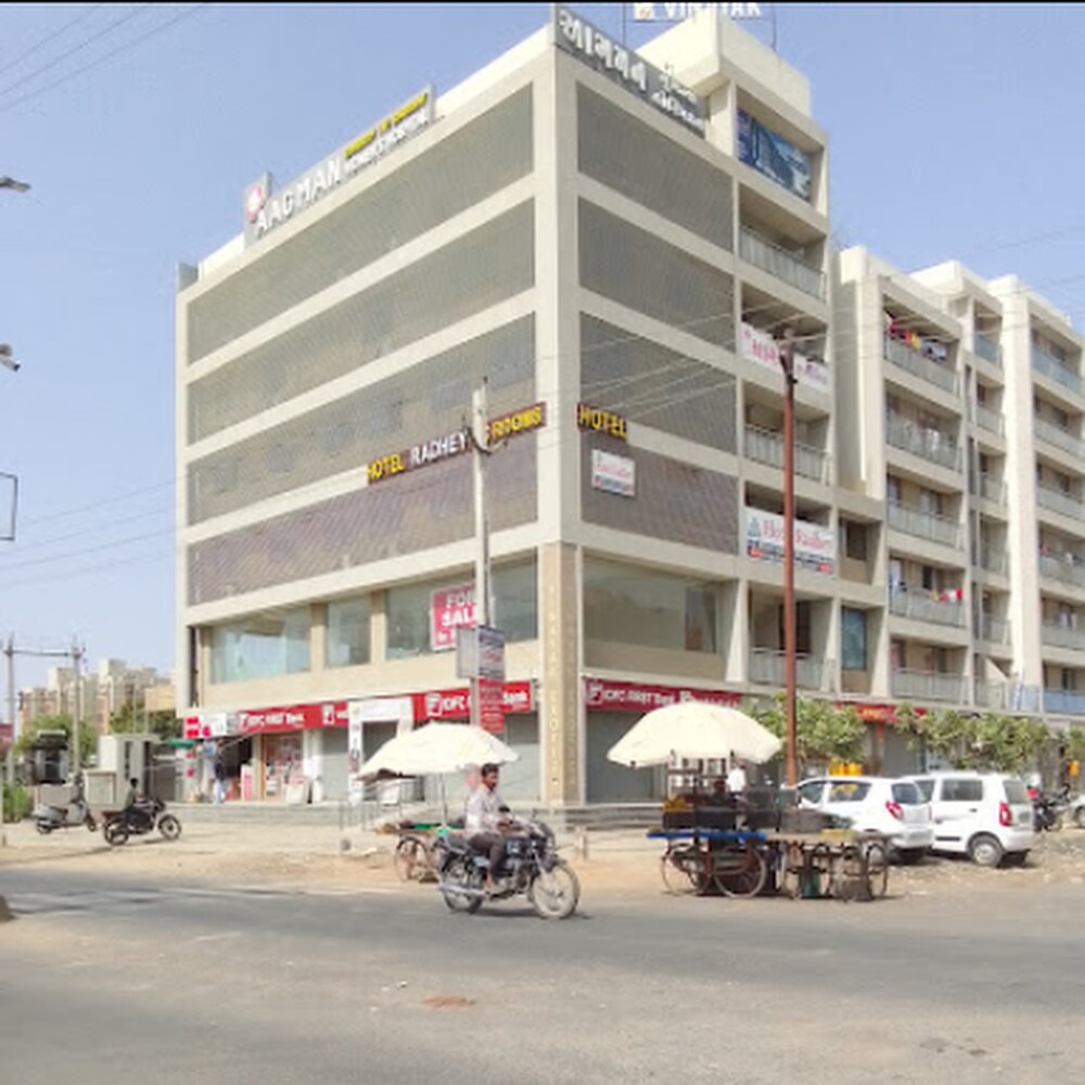 Hotel Radhe - Tap to explore photos