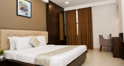 The Amberly Garden Room Type - Superior Back view Room