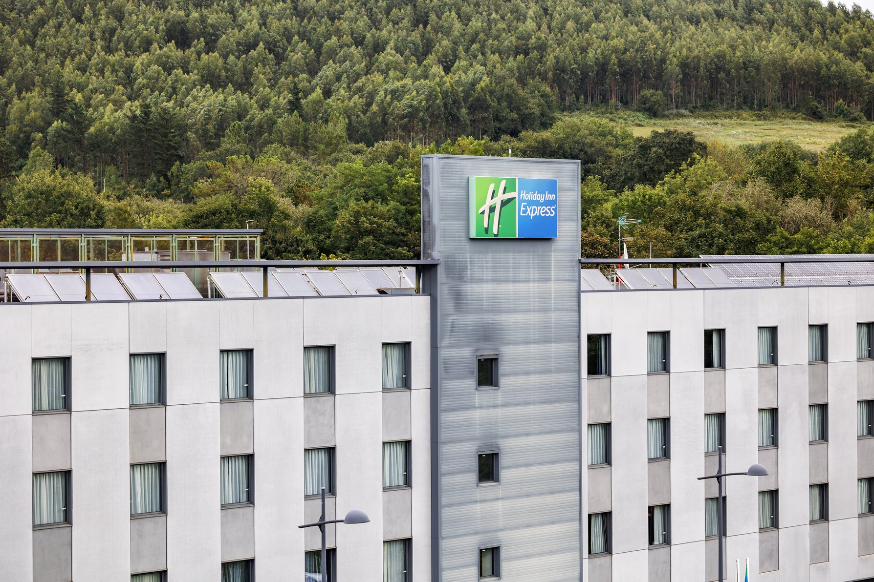 Holiday Inn Express Bilbao - Tap to explore photos