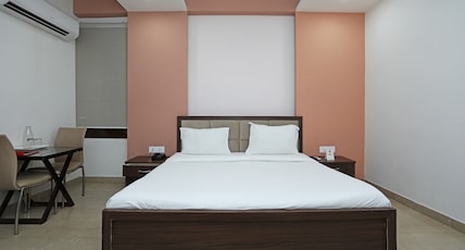 Hotel Jaipur Palace Near Red Fort Room Type - Standard Room Hotel Jaipur Palace Near Red Fort Room Type - Standard Room