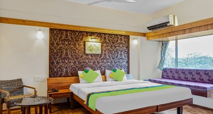 Treebo Sahara Shivaji Nagar Room Type - Deluxe Room