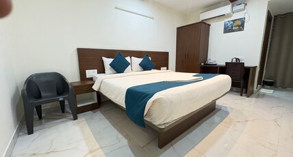Hotel Sky Loft Bangalore Airport Room Type - Deluxe Room