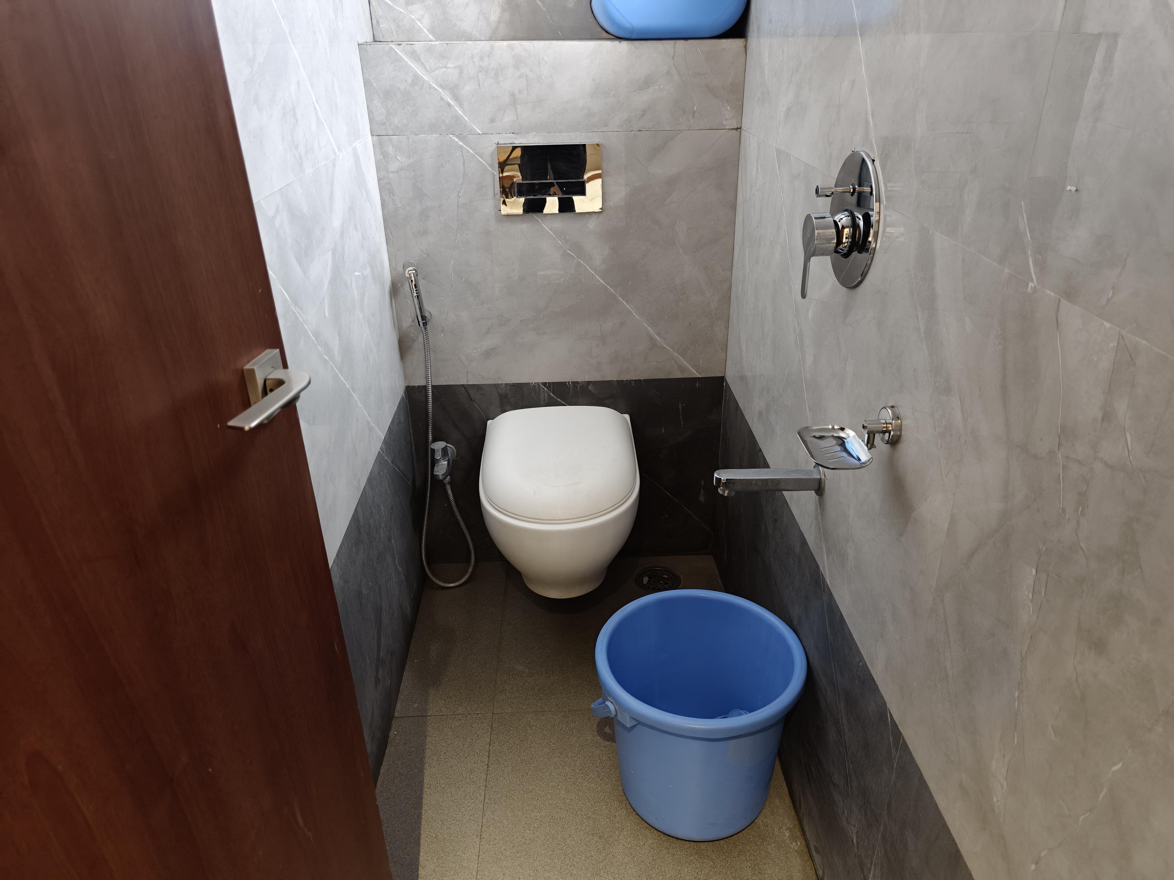 Hotel Pruthviraj Palace Lodge - Tap to explore photos