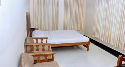 SAHARI HOTEL Room Type - Non AC Double Room