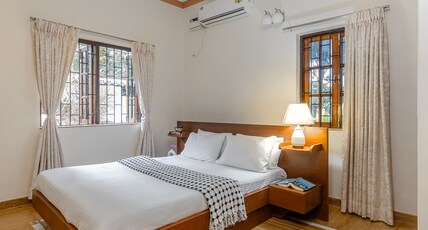 Mistral Holidays Apartment | Rooms & Caretaker Room Type - 1 Bedroom Apartment - Ground Floor