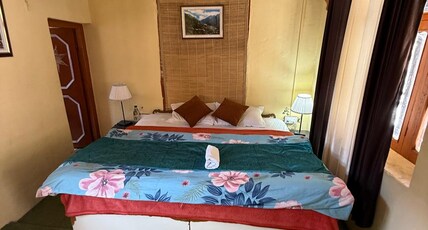 Apple Grove Room Type - Bedroom 2