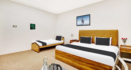 Collection O Dal Lake Room Type - Saver Double Collection O Dal Lake Room Type - Saver Double