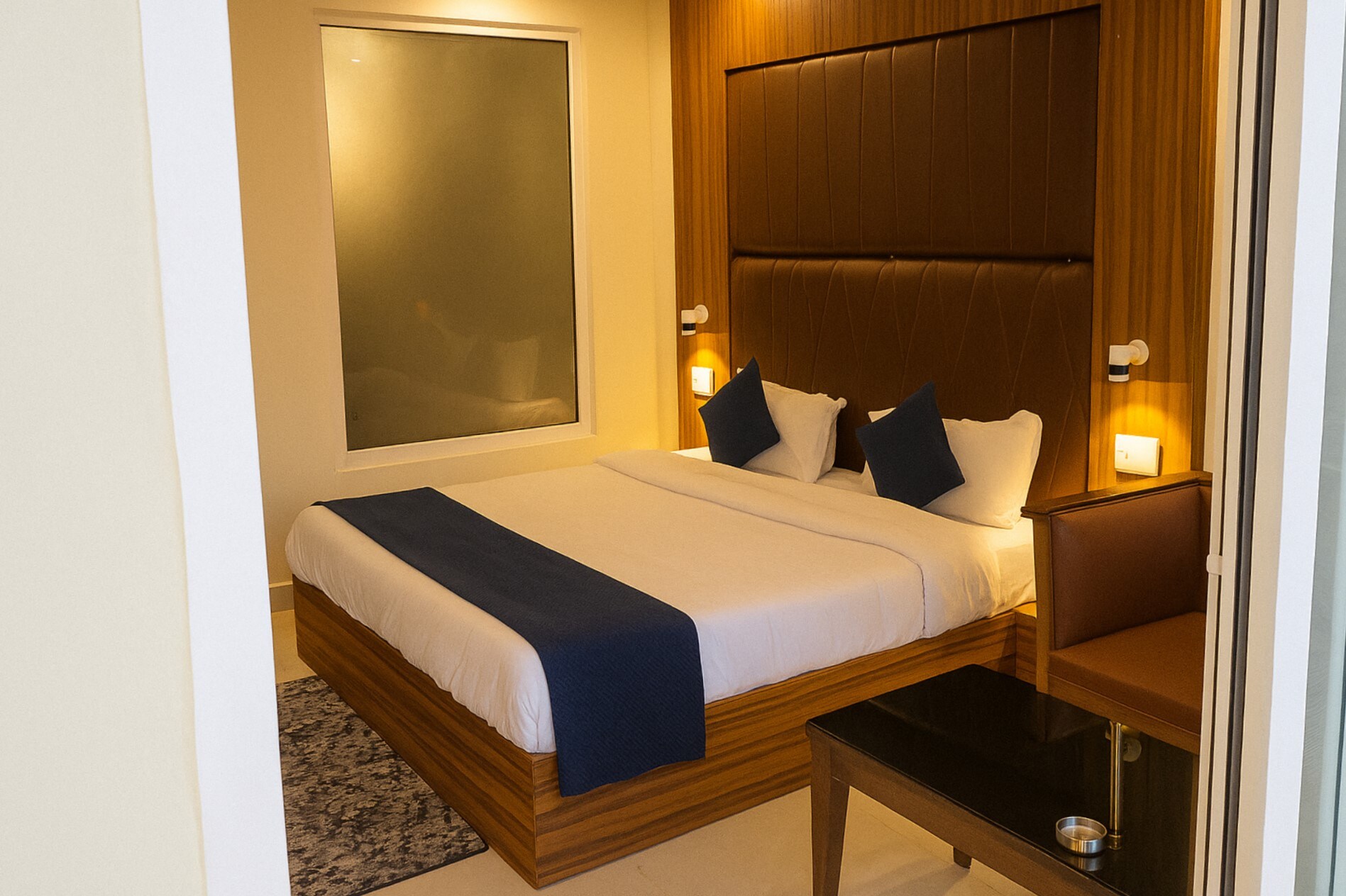 ONLYSTAY BLISS GUEST HOUSE DHARAMKOT ROOFTOP CAFE - Tap to explore photos