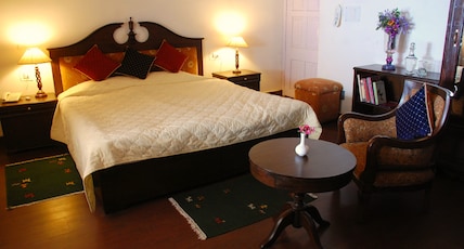 Tree of Life Grand Oak Manor, Binsar Room Type - Mountain View Hideaway Room