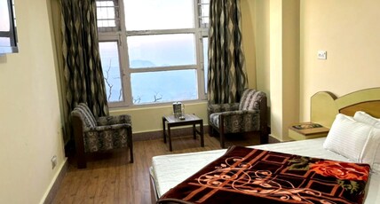 Hotel Amar Palace Shimla Room Type - Family super Deluxe Bedroom Hotel Amar Palace Shimla Room Type - Family super Deluxe Bedroom