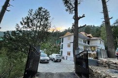 Homestay Sheetal by Inej
