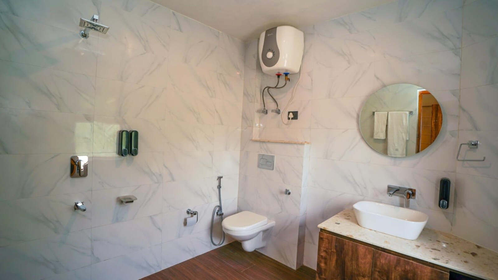 Richi Boutique House - Tap to explore photos