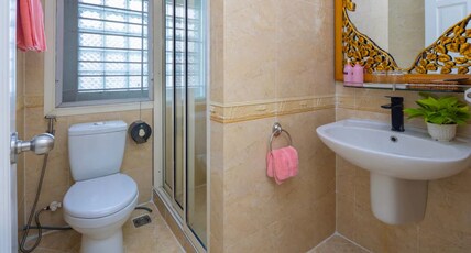 Pink Horizon Saigon Airport Hotel Room Type - Pink Suite Luxury City View With Free Minibar Pink Horizon Saigon Airport Hotel Room Type - Pink Suite Luxury City View With Free Minibar