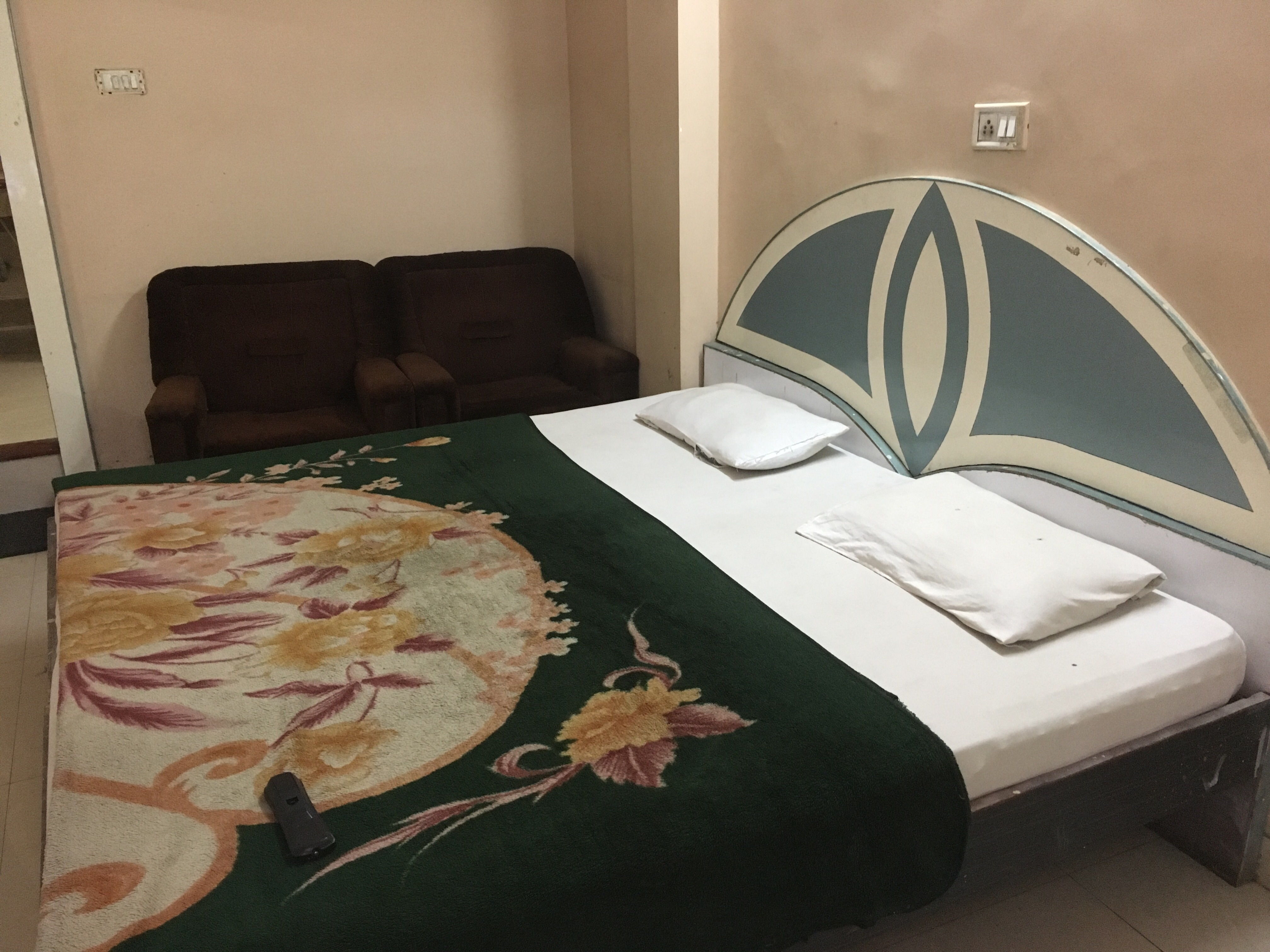 Hotel Pankaj Palace - Tap to explore photos