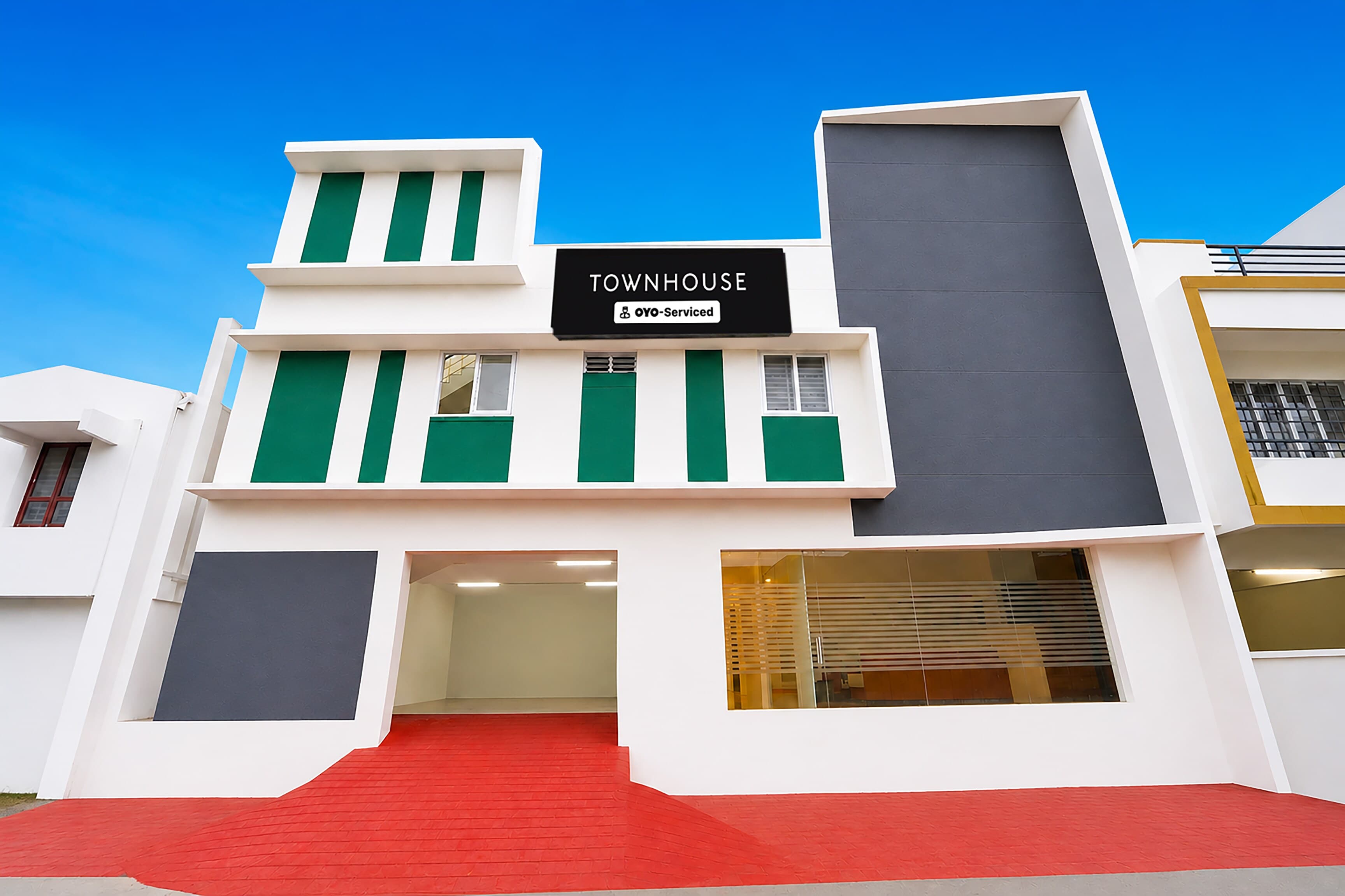 Super Townhouse Erode Bus Terminal Formerly Everest Viji Residency - Tap to explore photos