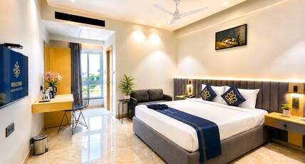 Hotel Kyzen Hitech City Room Type - Premium Suite with King Bed