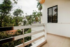 Address of Hotel OThe Blu Bell