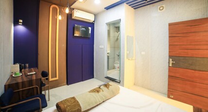 Ramashray Premium Studio Apartments Room Type - Delux Superior Double Room