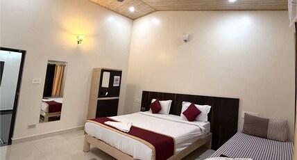 Chirooss Homestay | Dorms & Rooms Room Type - AC Three Bed Standard Room
