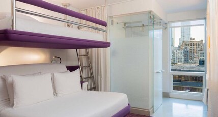 YOTEL New York Times Square Room Type - Premium Triple