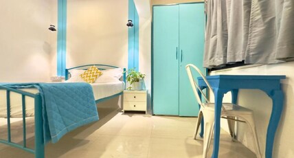 Locomo Hostel  Express - Stay Work Eat Room Type - Standard Room with Shared Kitchenette and Lounge