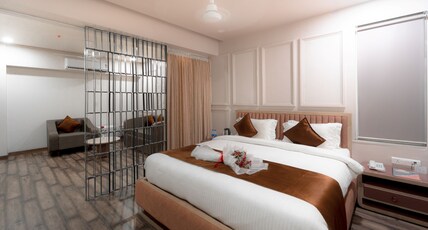 Hotel High Rise Regency Room Type - Royal Suite