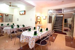 Hotel Ranikhet Grand