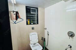 2 BHK Flat in Goregaon West Near Nesco | Airport by Pravaas Stays