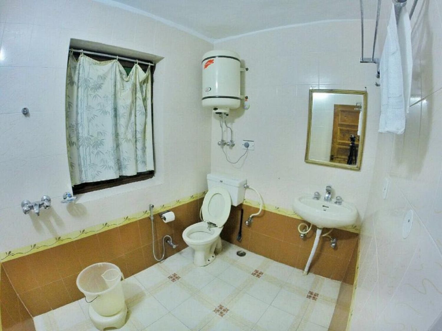 Himalayan Nomad Cottages - Tap to explore photos