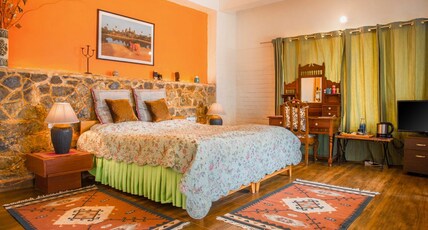 Jacaranda Estate | Cottages & Diner Room Type - Wild Apricot Cottage