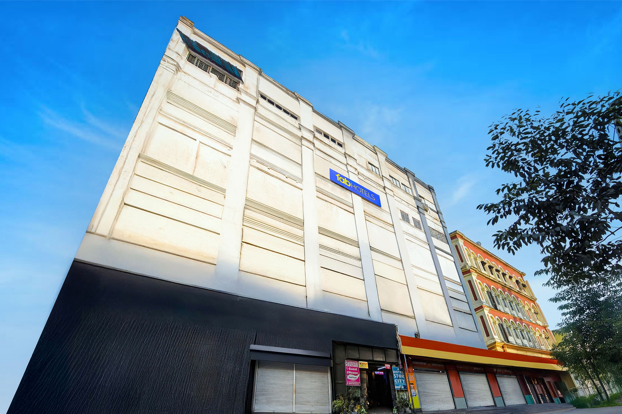 FabHotel Demattrie Budget - Tap to explore photos