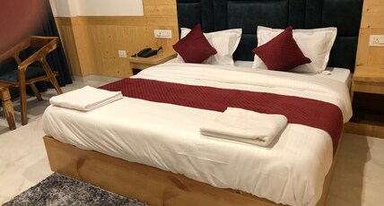 Hotel Joobira Galaxy Room Type - Luxury Room