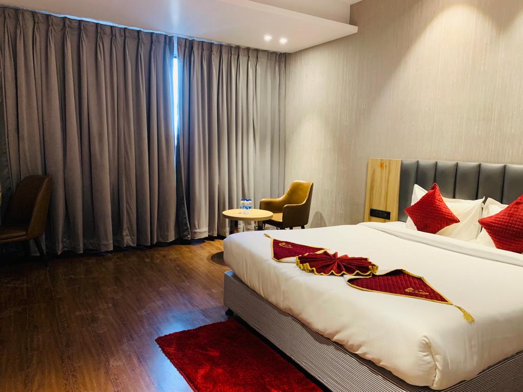 Hotel Kailas Kanpur - Tap to explore photos