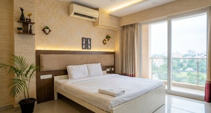 Hotel Crest wood inn kochi Room Type - Deluxe room