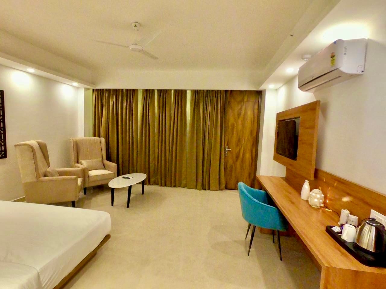 Namami Chail Resort - Tap to explore photos