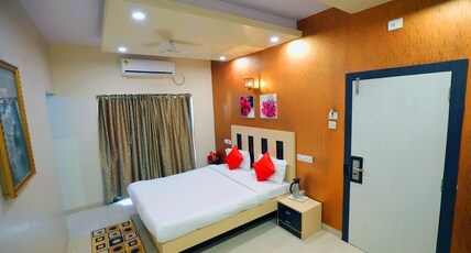 Lilas Hotel Room Type - EXECUTIVE AC ROOM