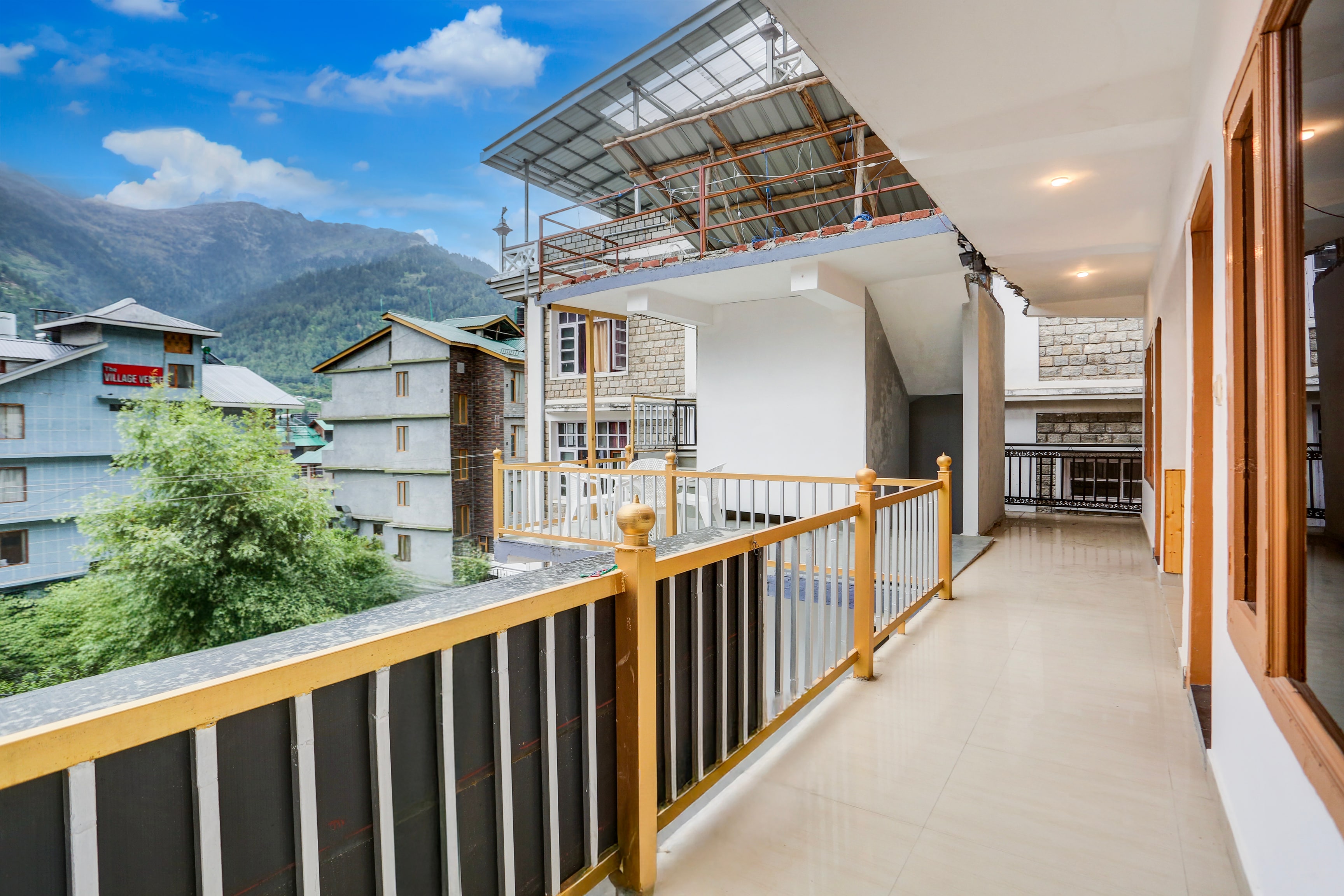 Super Hotel O Simsa View - Tap to explore photos