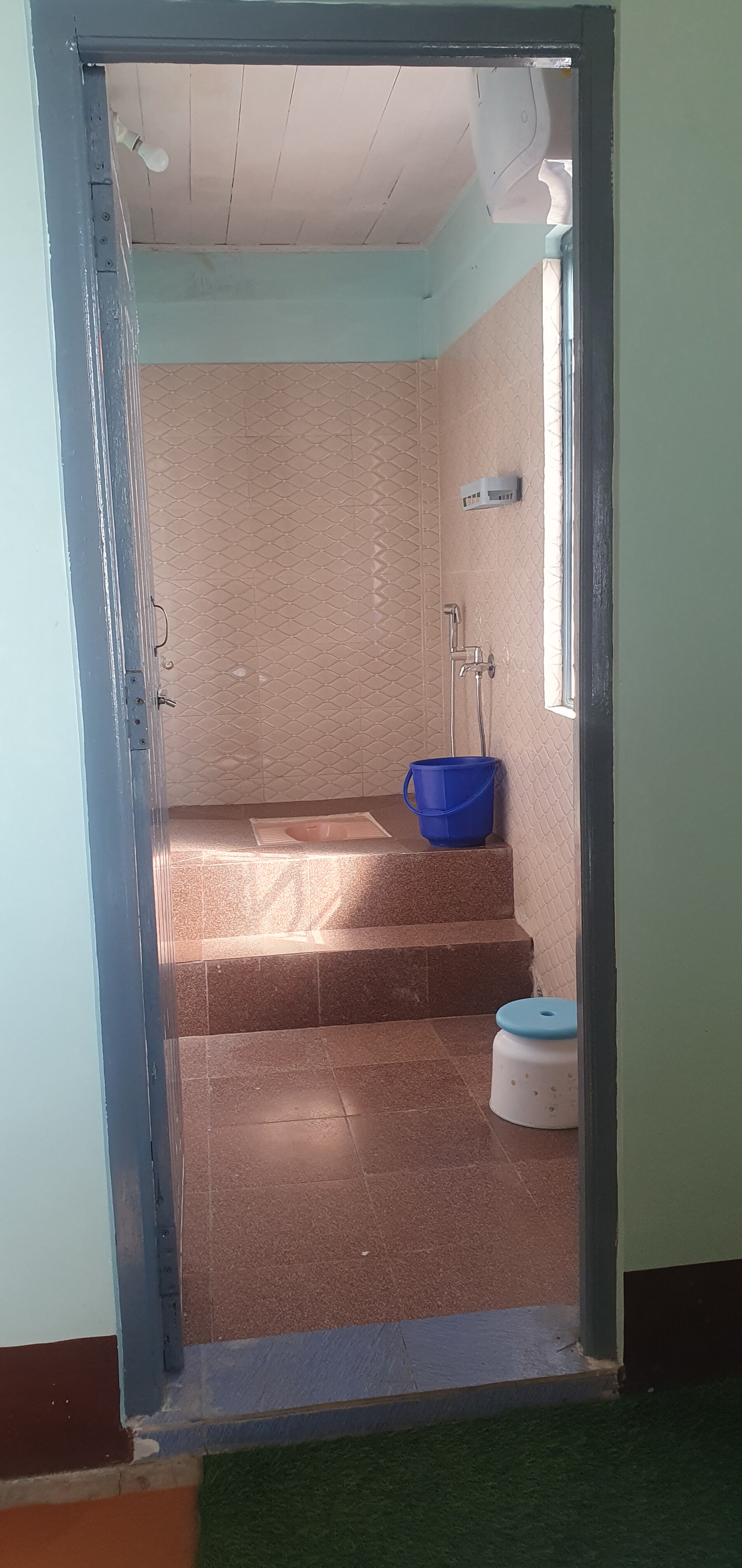 Plainview home  stay 1955 - Tap to explore photos